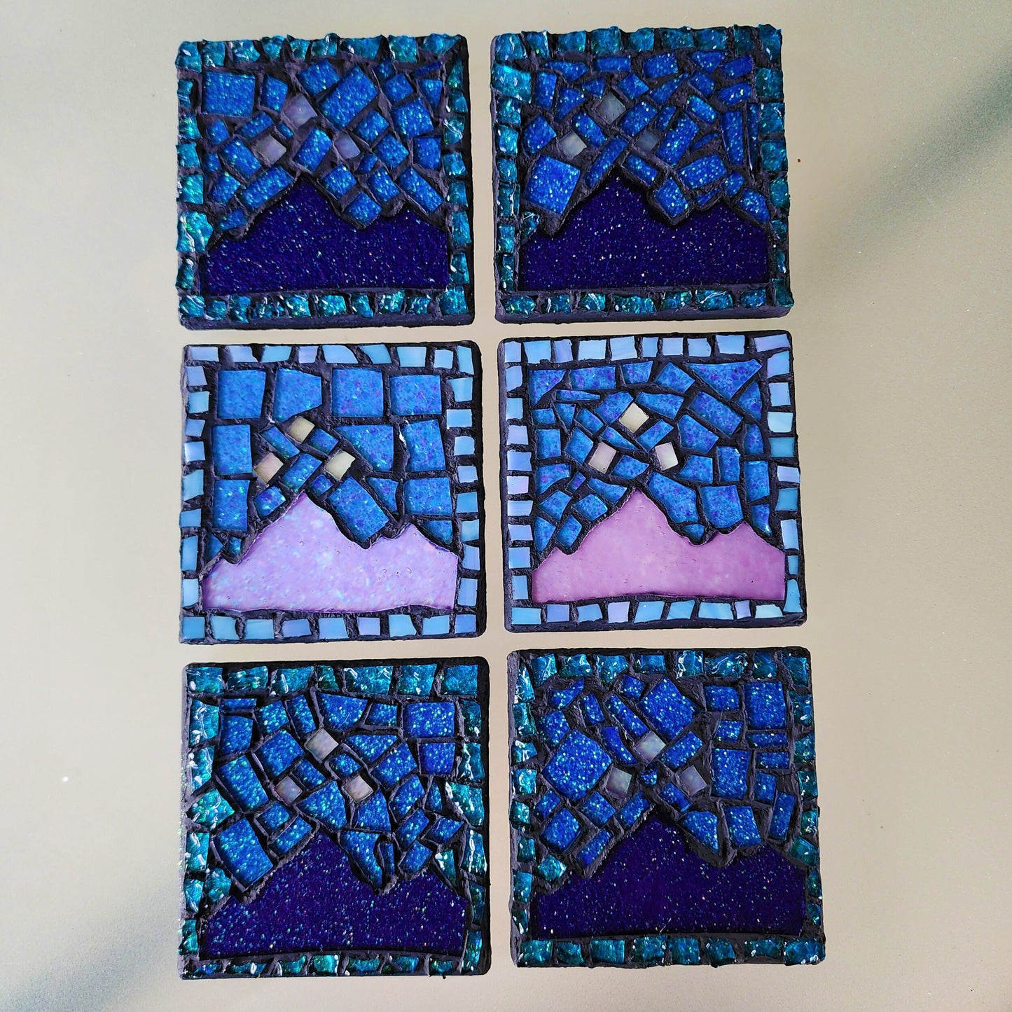 Velaris Mosaic Coaster - officially licensed ACOTAR Merch - Glue Chip Mountain